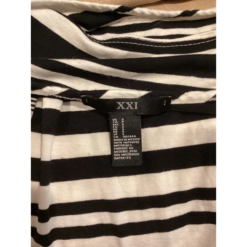 Forever 21 closure touch cap